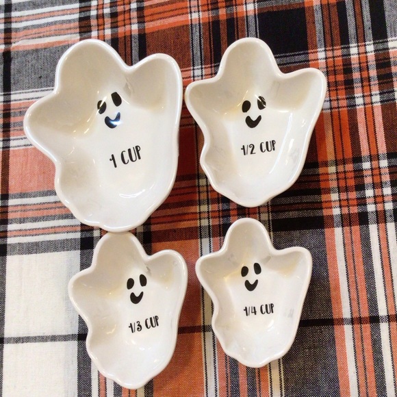 Ceramic ghost shaped measuring cups set of 4 NIB the Bakehouse Ciroa - Picture 4 of 6